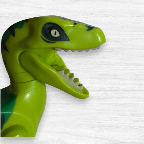 LEGO DUPLO Velociraptor Dinosaur Green Figure Dino Series 2010–2013 - Picture 2 of 2